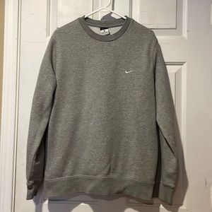Mens Large Nike Swoosh Vintage Crewneck!